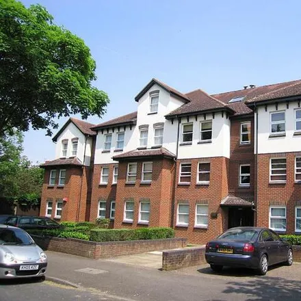 Rent this studio apartment on Overton Road in London, SM2 6JY