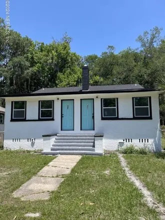 Rent this studio apartment on 451 Long Branch Boulevard in Brentwood, Jacksonville