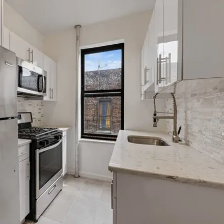 Image 3 - 561 West 175th Street, New York, NY 10033, USA - House for rent