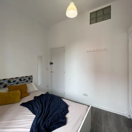 Rent this 1 bed apartment on Calle de San Bernardo in 28015 Madrid, Spain