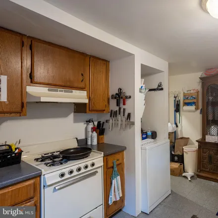 Image 4 - 6334 McCallum Street, Philadelphia, PA 19144, USA - Townhouse for sale