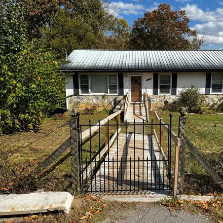 Buy this 3 bed house on 1209 Kimbrough Avenue in Etowah, McMinn County
