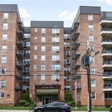 Buy this studio apartment on 53 Bronx River Road in City of Yonkers, NY 10704