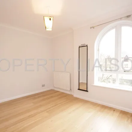 Rent this 3 bed apartment on 12-21 Welland Mews in St. George in the East, London