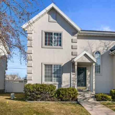 Buy this 3 bed house on Davencrest Lane in Taylorsville, UT 84184