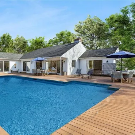 Rent this 6 bed house on 20 Honeysuckle Lane in Southampton, East Quogue