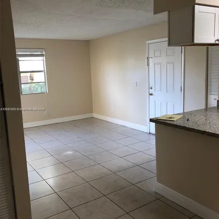 Image 7 - South Lyons Road, Pompano Beach, FL 33309, USA - Apartment for rent
