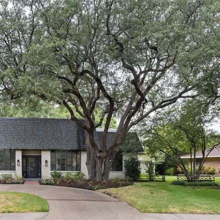 Buy this 6 bed house on 7217 Ashington Drive in Dallas, TX 75225