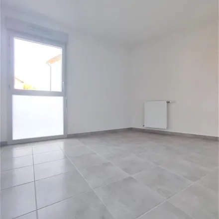 Rent this 3 bed apartment on 11 Rue Pierre de Coubertin in 31140 Saint-Alban, France