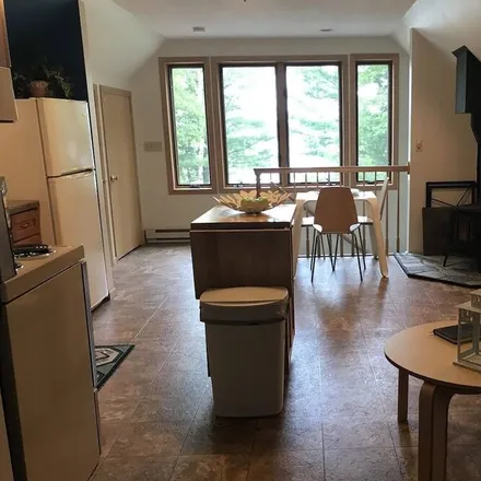 Image 3 - Munising, MI, 49862 - Townhouse for rent