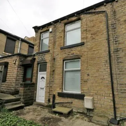 Buy this 2 bed townhouse on Bradford Road in Huddersfield, HD1 6EW