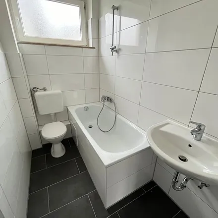Rent this 3 bed apartment on Vogelheimer Straße 243 in 45356 Essen, Germany