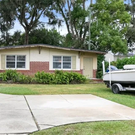 Buy this 3 bed house on unnamed road in Maitland, FL