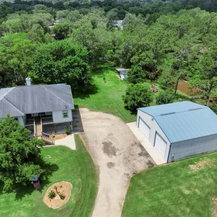 Image 2 - 1 Cty Road 203, Chocolate Springs, Brazoria County, TX 77511, USA - House for sale