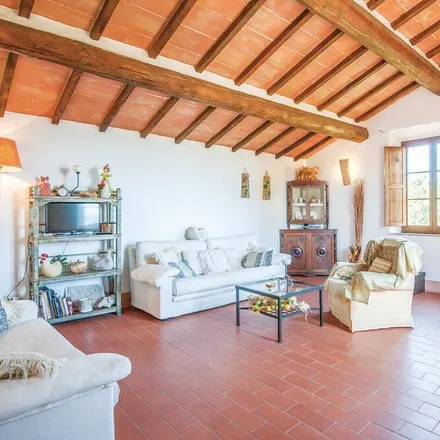 Rent this 4 bed apartment on 53027 San Quirico d'Orcia SI