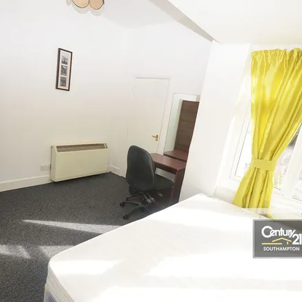 Rent this 1 bed apartment on Element Hairdressers in 282 Portswood Road, Southampton