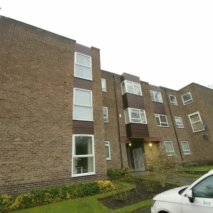 Rent this 2 bed apartment on Sutherland Crescent in Leeds, LS8 1BZ