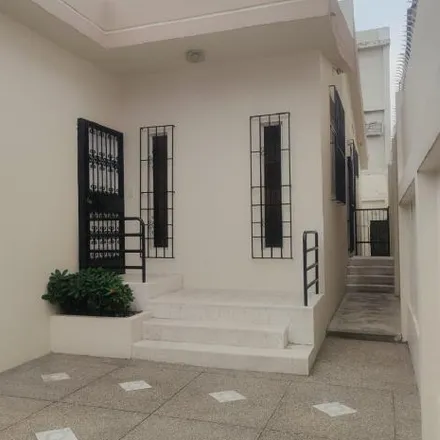 Rent this 3 bed house on Propiedad de la Universidad de Guayaquil in Luis Orrantia Cornejo, 090506