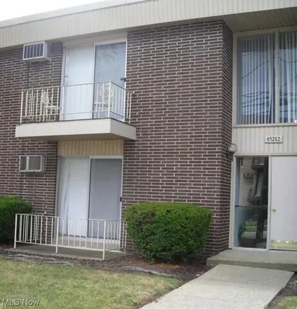 Buy this 2 bed condo on 15120 Maple Park Drive in Maple Heights, OH 44137