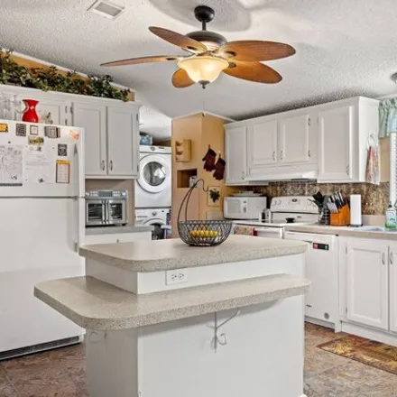 Image 8 - 191 Hillsborough Ave, Sorrento, Florida, 32776 - Apartment for sale