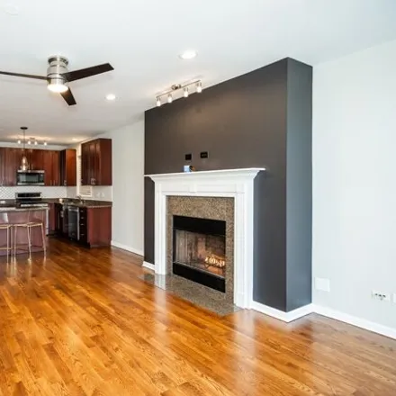 Image 4 - 6543 South Ingleside Avenue, Chicago, IL 60637, USA - House for rent