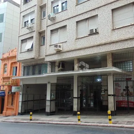 Buy this 3 bed apartment on UFRGS Departamento de Artes Dramáticas (Anexo) in Rua General Vitorino 255, Historic District