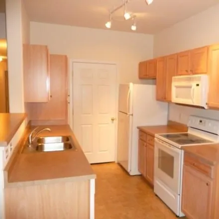 Rent this 3 bed condo on unnamed road in Denver, CO 80235