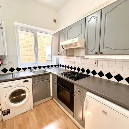 Rent this 1 bed apartment on The Avenue in London, KT5 8PJ