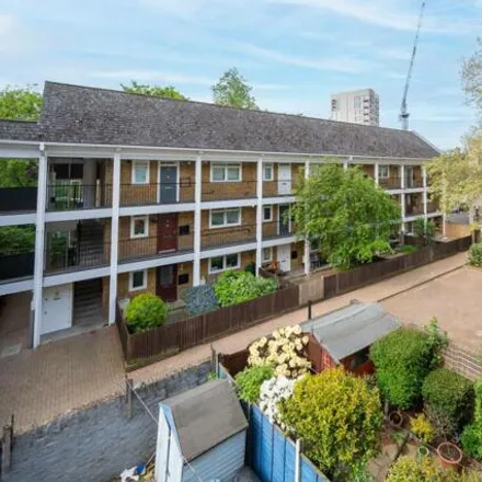 Image 3 - Windsor Gardens, London, W9 3RQ, United Kingdom - Apartment for sale