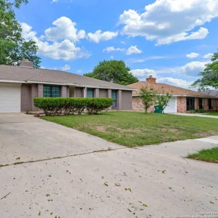 Image 2 - 137 Clear Oak, Universal City, Bexar County, TX 78148, USA - House for sale