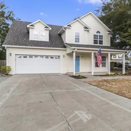 Buy this 3 bed house on 103 East Seabird Court in Onslow County, NC 28460