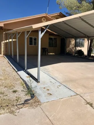 Image 7 - 1198 Marcial Circle, Tularosa, NM 88352, USA - House for sale
