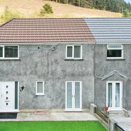 Buy this 3 bed duplex on Heol-y-Glyn in Cymmer, SA13 3NA