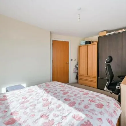 Image 9 - Sir Walter Raleigh Court, 48 Banning Street, London, SE10 0FE, United Kingdom - Apartment for sale