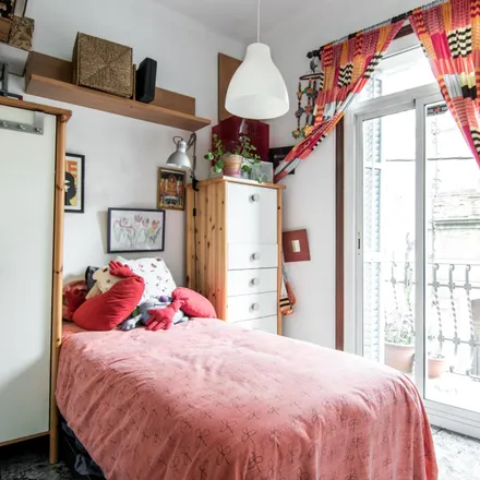 Rent this 3 bed room on Avinguda de la República Argentina in 46, 08023 Barcelona