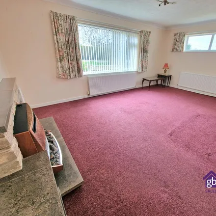 Image 4 - Red Oaks Close, Ferndown, BH22 9PE, United Kingdom - House for rent