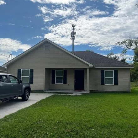 Rent this 3 bed house on 519 Gardenia St in Laplace, Louisiana