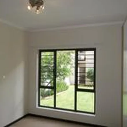 Image 6 - Isipingo Road, Paulshof, Sandton, 2151, South Africa - Apartment for rent