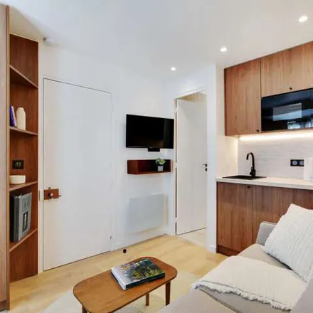 Image 3 - 62 Rue des Mathurins, 75008 Paris, France - Apartment for rent