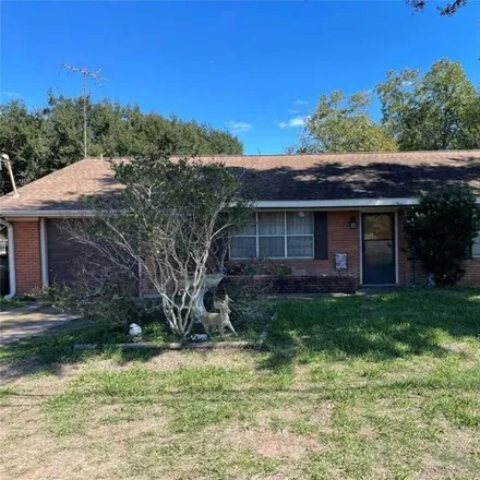 Buy this 2 bed house on 967 North Meyer Street in Sealy, TX 77474