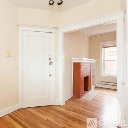 Image 3 - 4421 N Wolcott Ave, Unit A2 - Apartment for rent