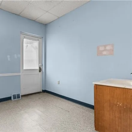 Image 7 - Hussaini Medical Associates, 340 Lincoln Avenue, Bellevue, Allegheny County, PA 15202, USA - House for sale