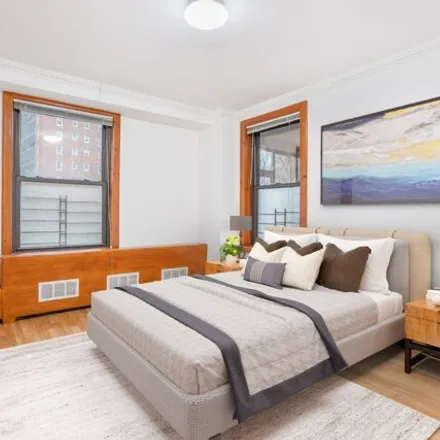 Image 3 - 61-45 98th Street, New York, NY 11374, USA - Apartment for sale