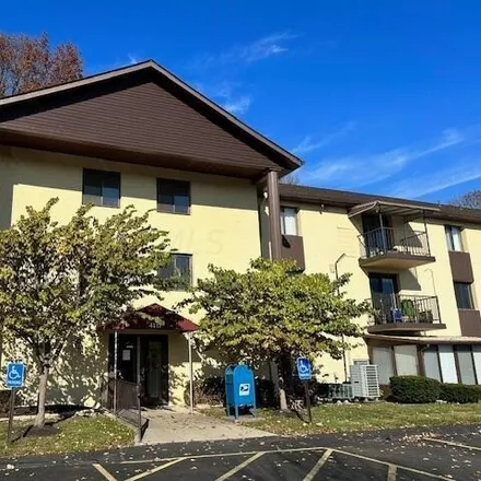 Rent this 2 bed condo on Northland Senior Village in Karl Road, Columbus