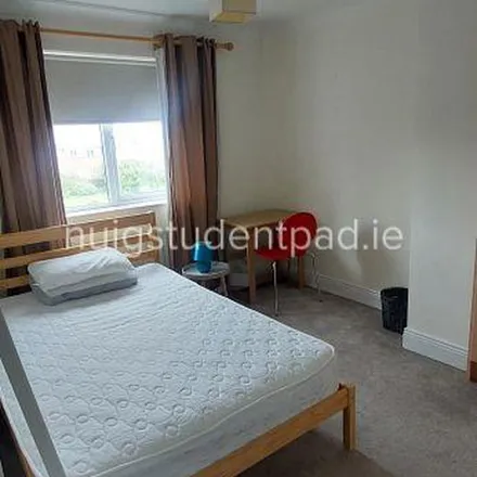 Image 5 - Ballymoneen Road, Knocknacarra, Galway, H91 V6RP, Ireland - Apartment for rent