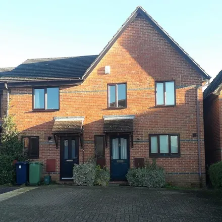 Rent this 4 bed duplex on 10 Kirby Place in Oxford, OX4 2RX