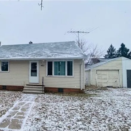 Buy this 2 bed house on 412 West Garfield Avenue in Mahnomen, Mahnomen County