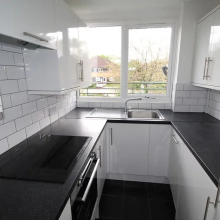 Rent this 2 bed apartment on Woodstock Crescent in Basildon, SS15 6LG