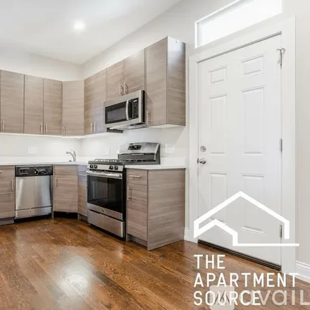 Image 3 - 2943 W Diversey Ave, Unit 2E - Apartment for rent
