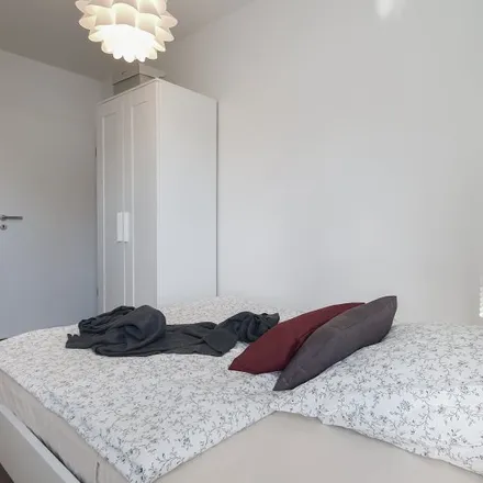 Rent this 4 bed room on Schöneweider Straße 11 in 12055 Berlin, Germany